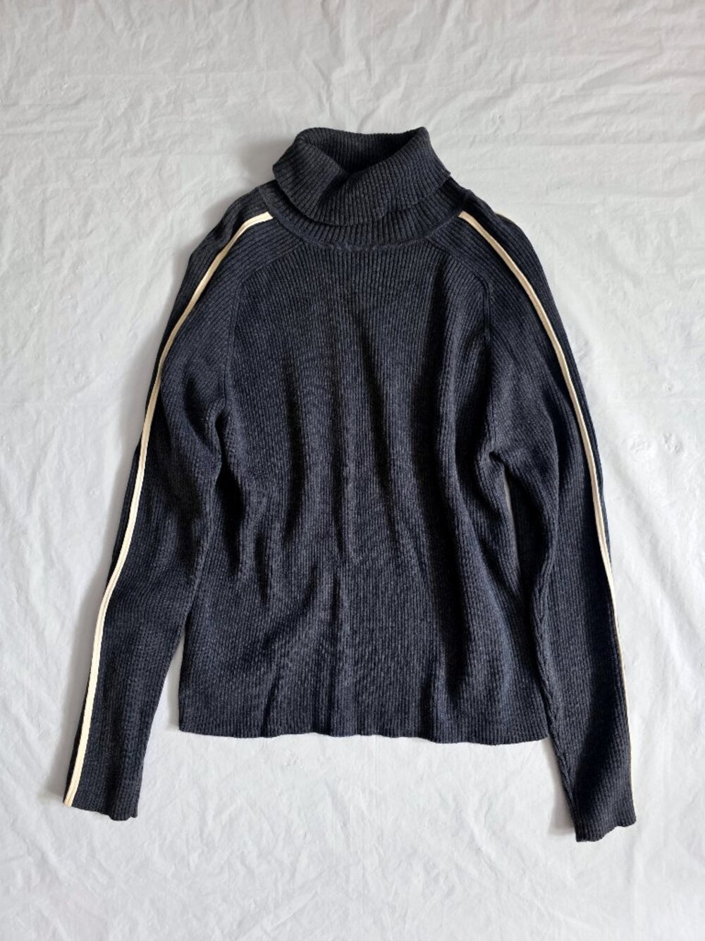 Women's Vintage Gap Ribbed Gray Turtleneck, Large